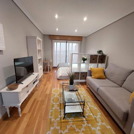 Estudio Centrico Con Garaje Y Vistas Al Mar. Vigo Exteriör bild