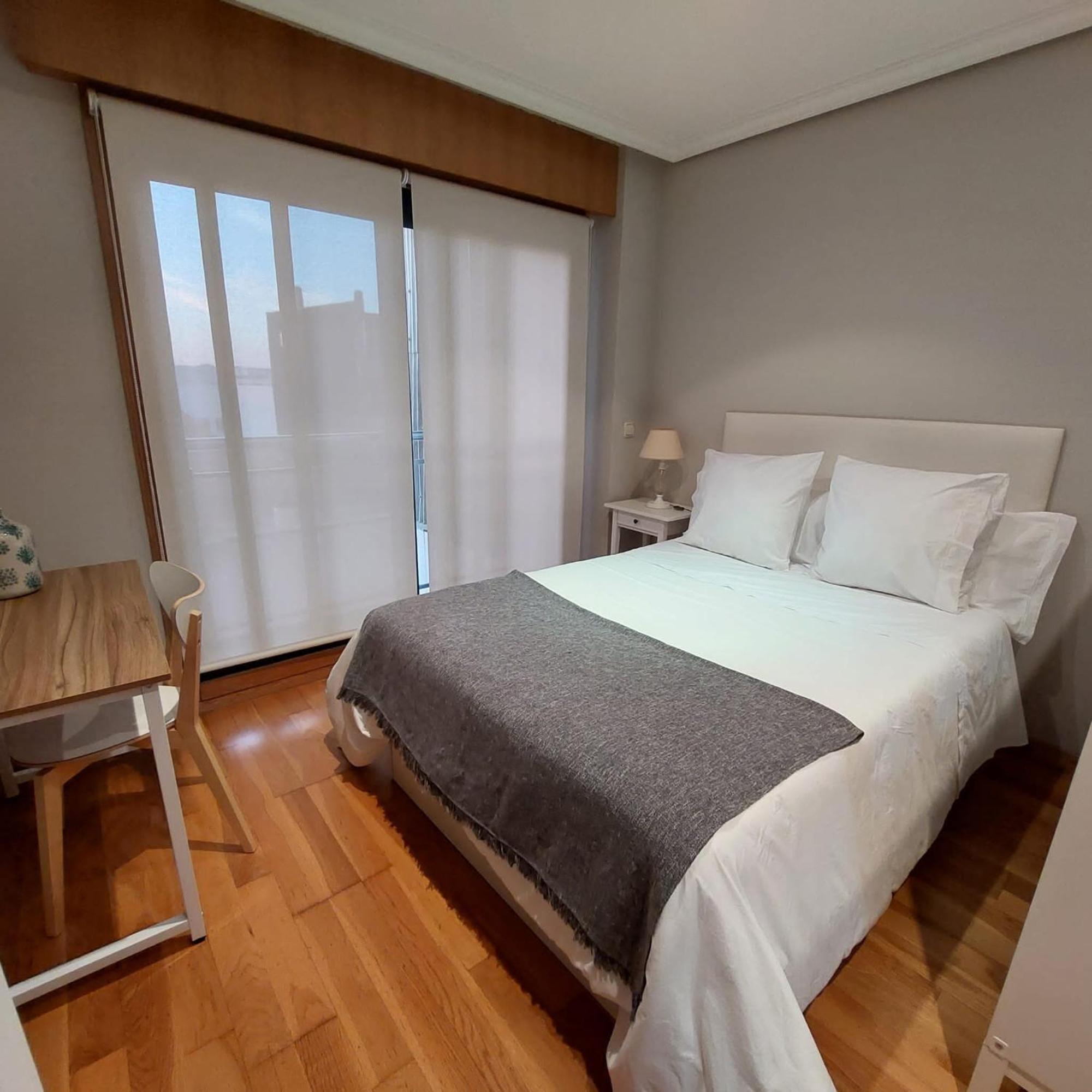 Estudio Centrico Con Garaje Y Vistas Al Mar. Vigo Exteriör bild